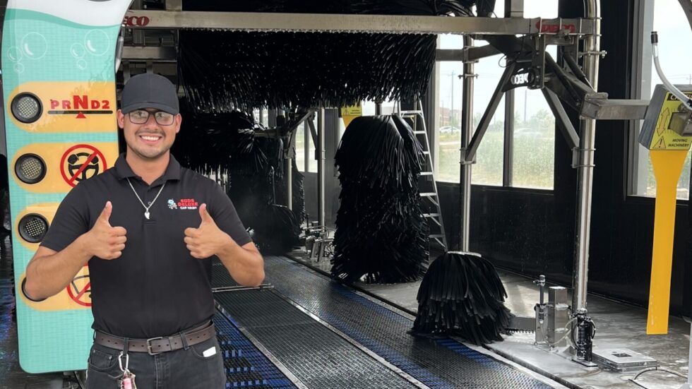 Careers Suds Deluxe Car Wash Now Hiring in Texas