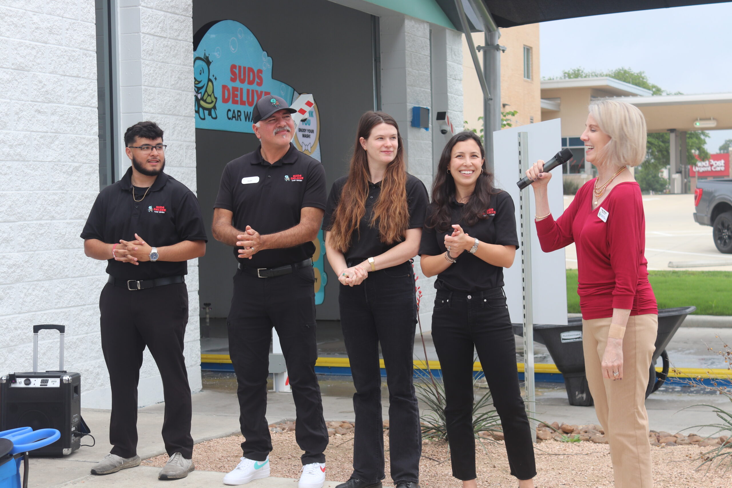 Suds Deluxe San Marcos Ribbon Cutting Ceremony